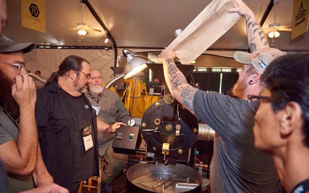 Baristas em uma reunião da associação de baristas