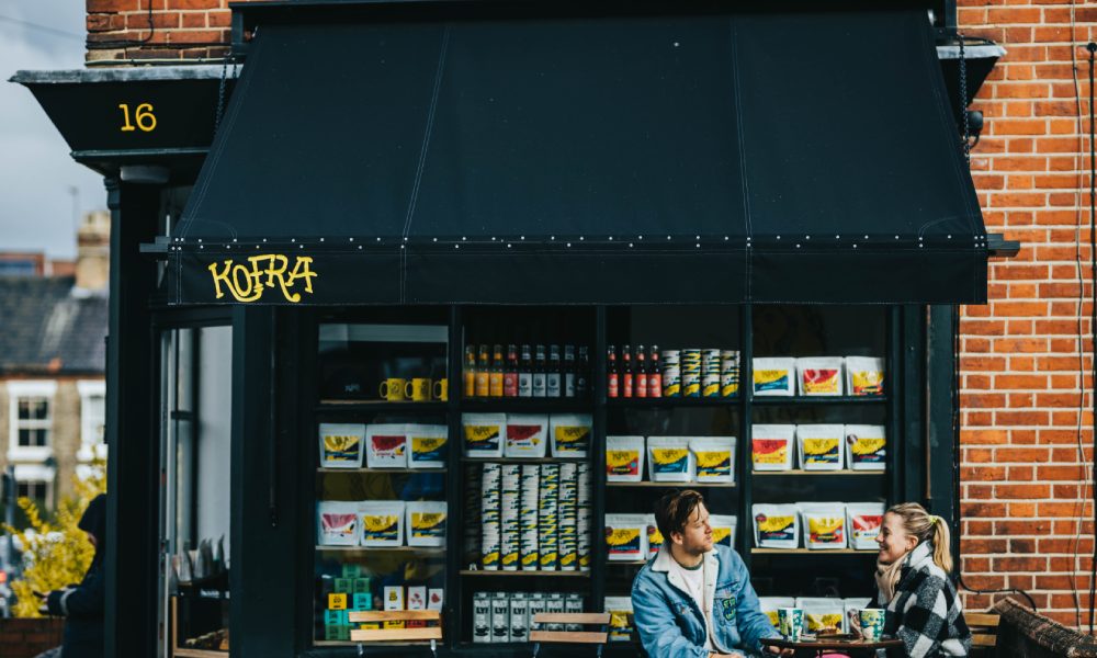 Clientes de cafetería de especialidad